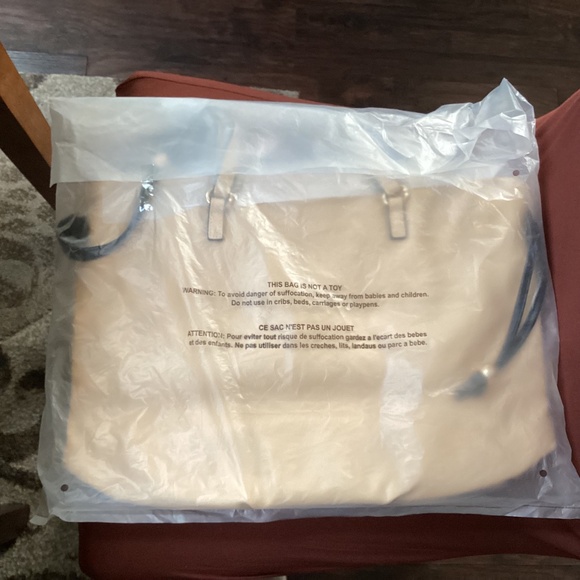 Victoria's Secret Cinch-Top Tote, Bare Tote New With Tag - Picture 9 of 10